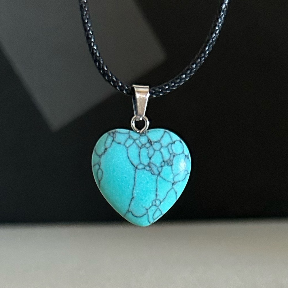 Blue Howlite Heart Shaped Pendant Natural Crystal Gemstone Necklace